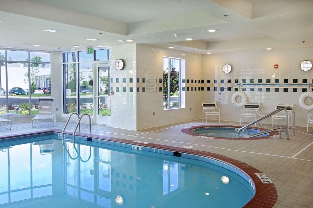 Hilton Garden Inn Newport News Luaran gambar