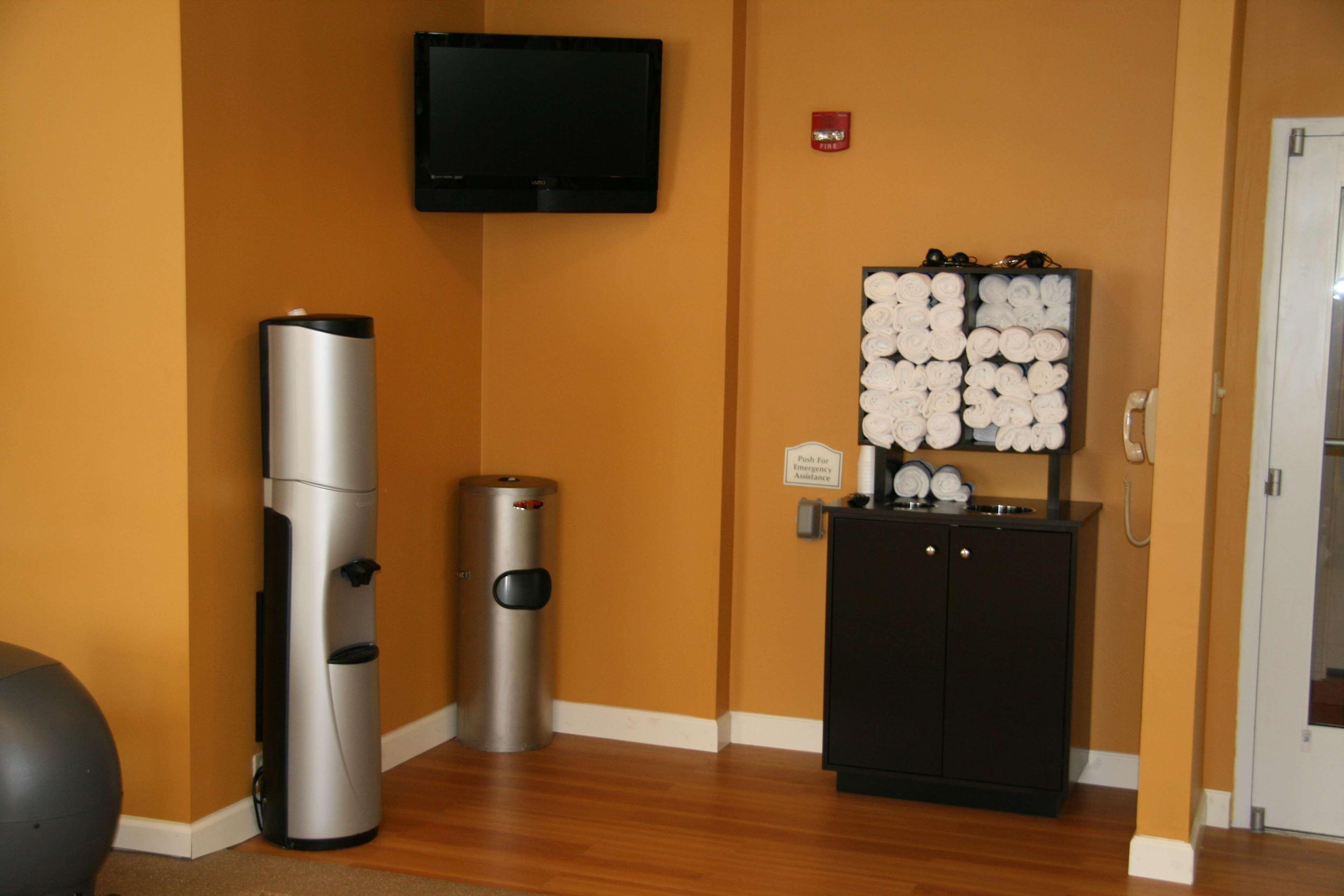 Hilton Garden Inn Newport News Kemudahan gambar