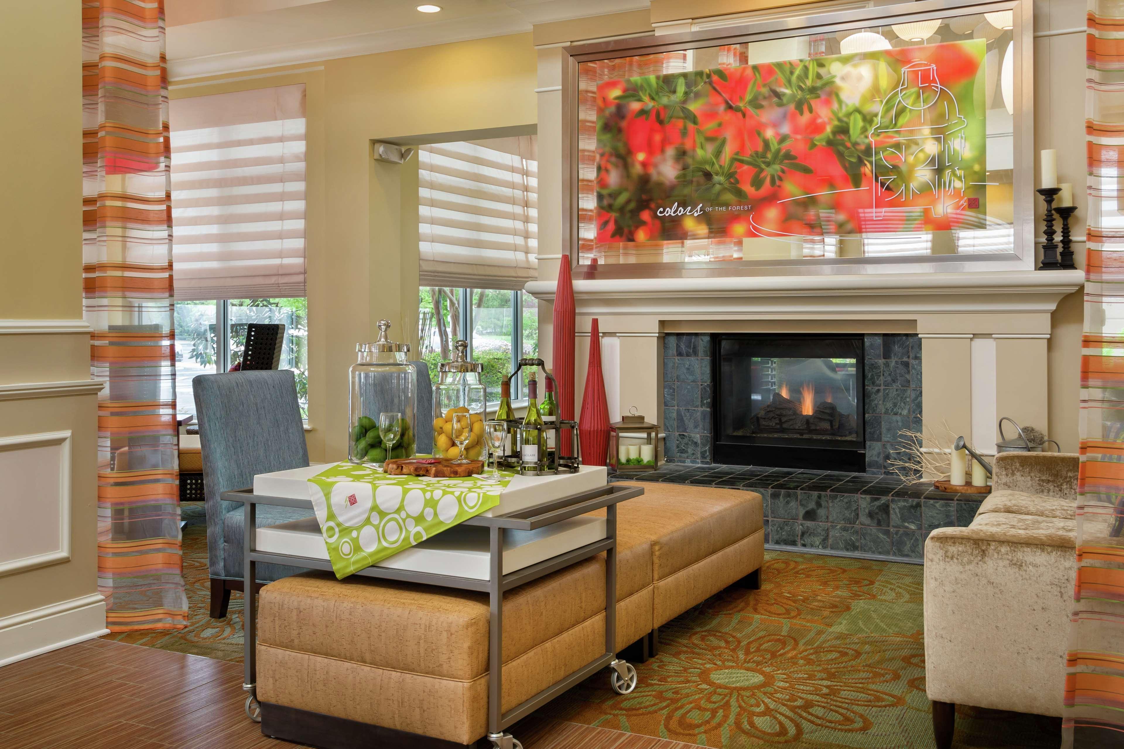 Hilton Garden Inn Newport News Luaran gambar