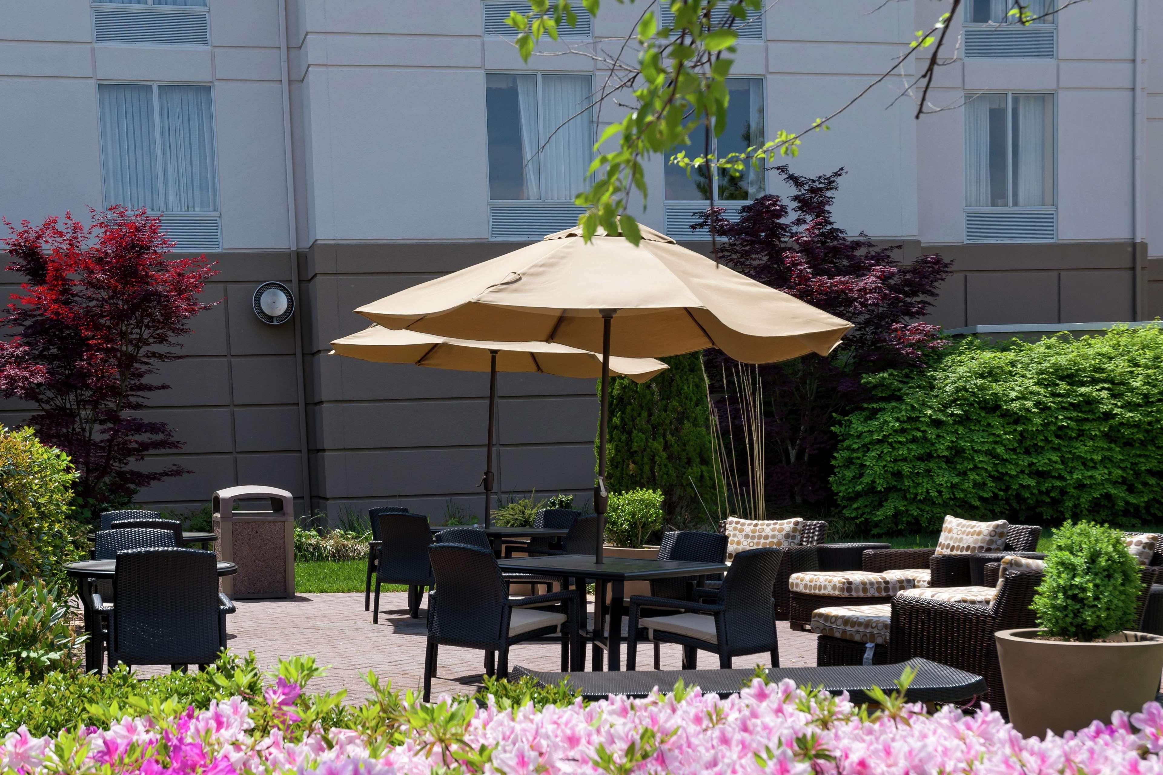 Hilton Garden Inn Newport News Luaran gambar