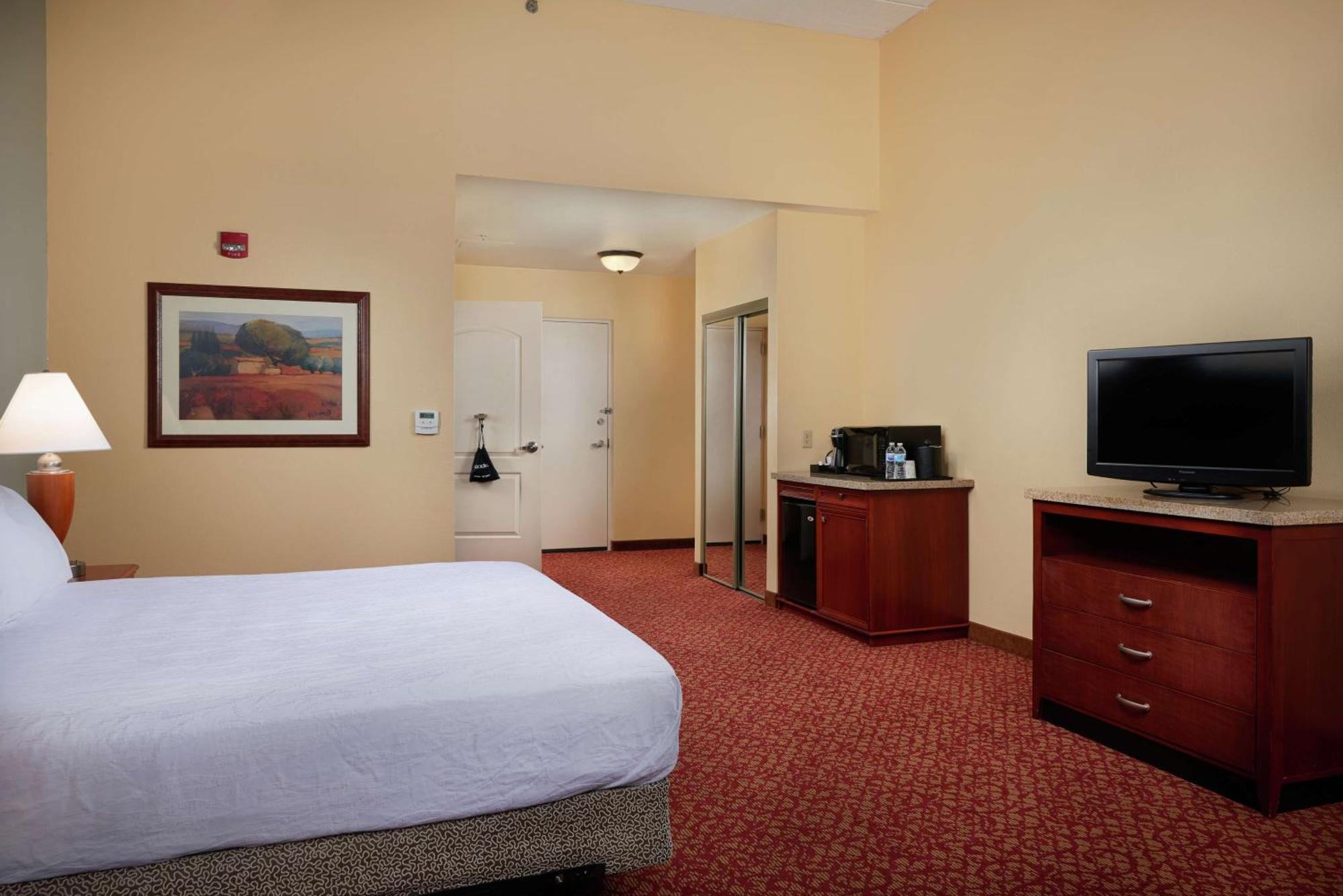 Hilton Garden Inn Newport News Luaran gambar
