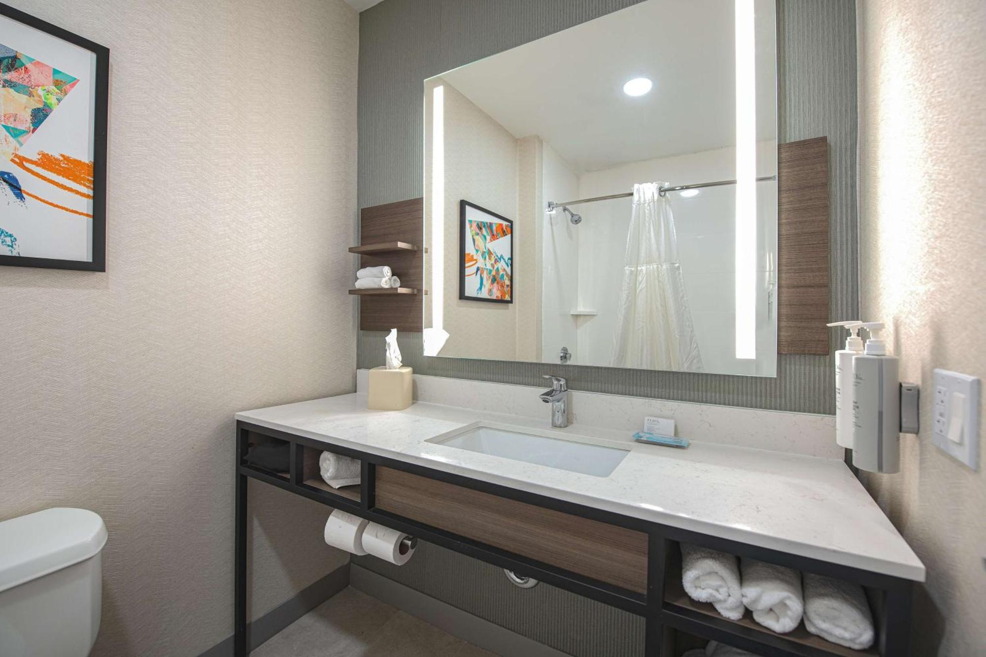 Hilton Garden Inn Newport News Luaran gambar