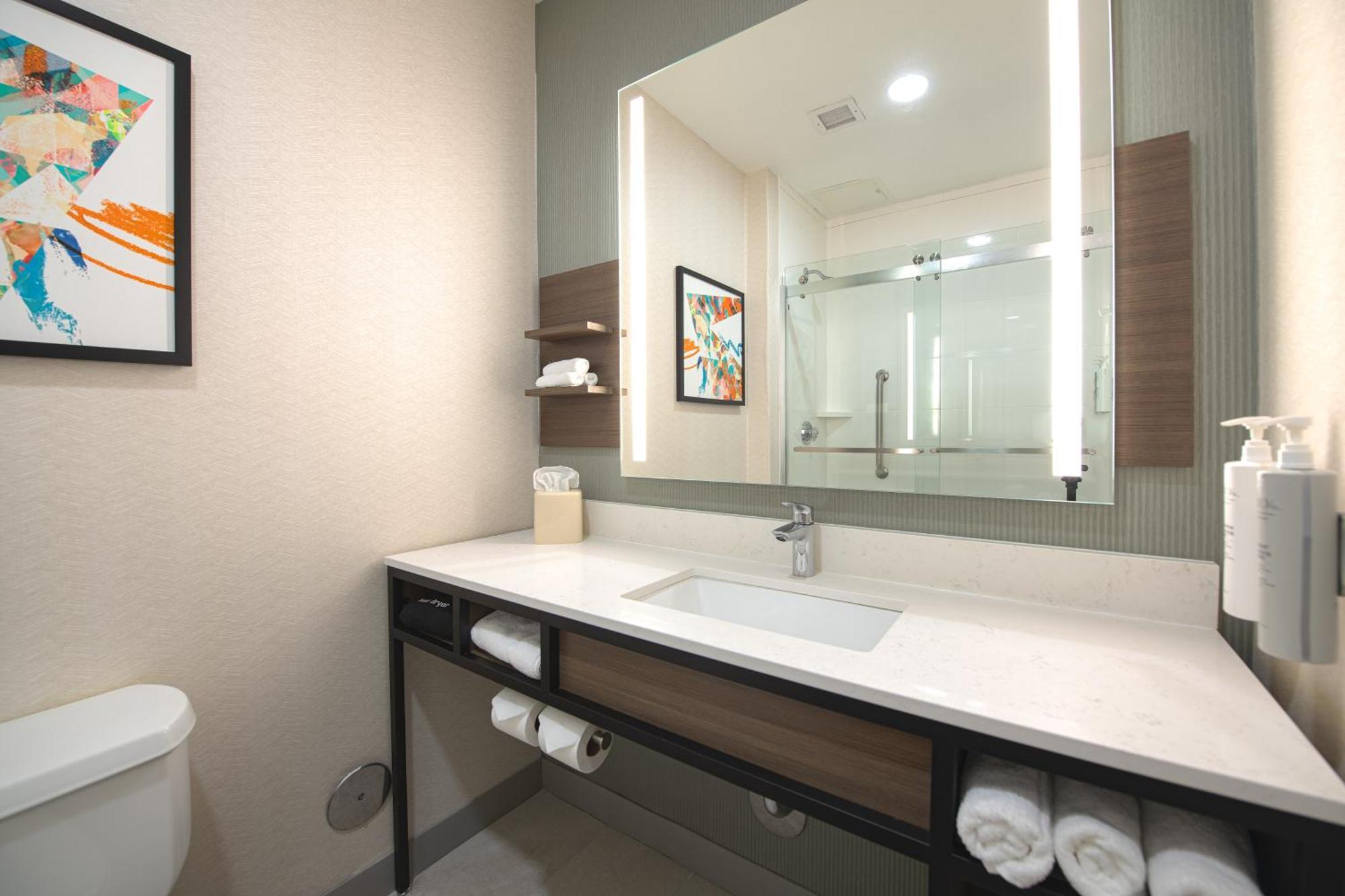 Hilton Garden Inn Newport News Luaran gambar