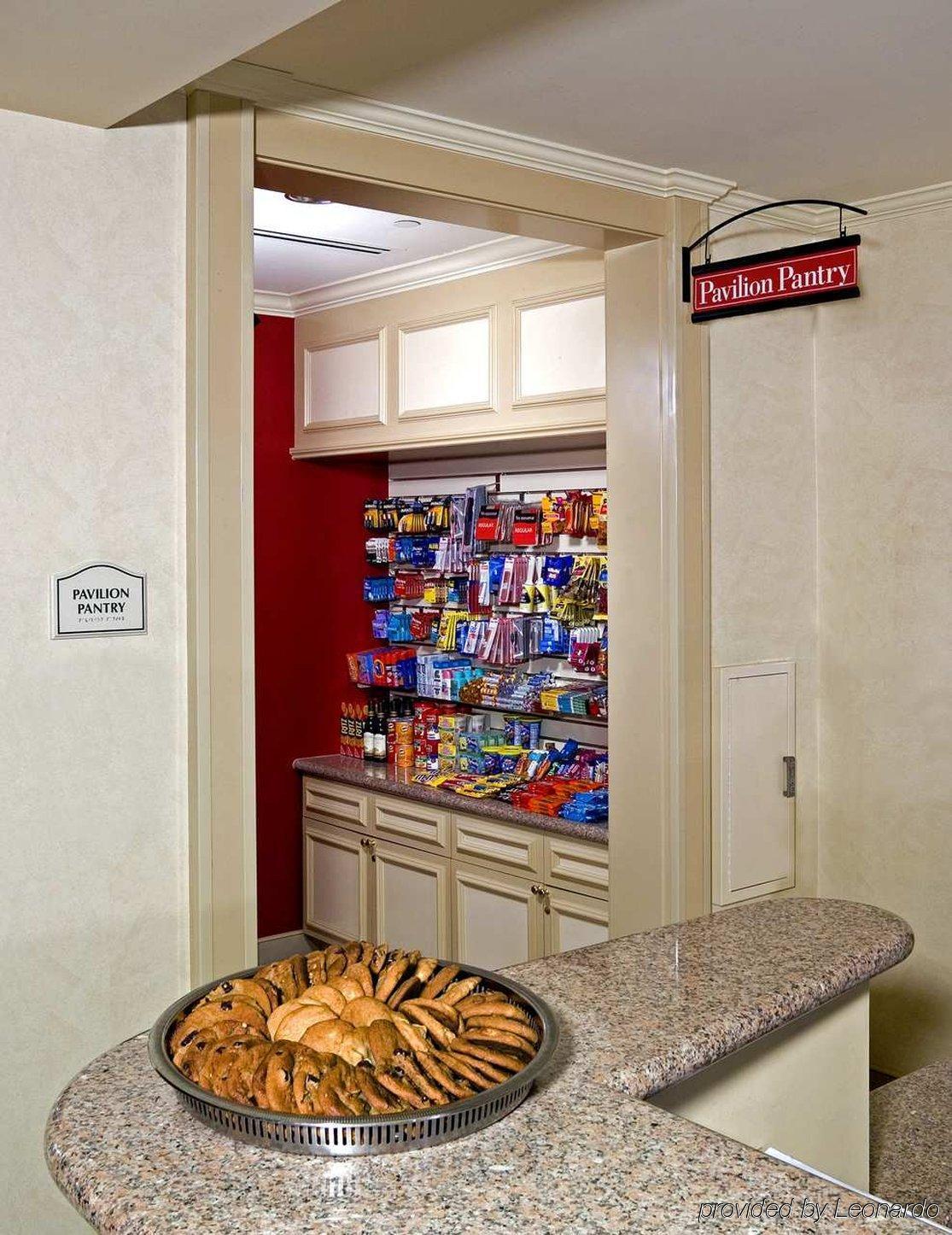 Hilton Garden Inn Newport News Kemudahan gambar